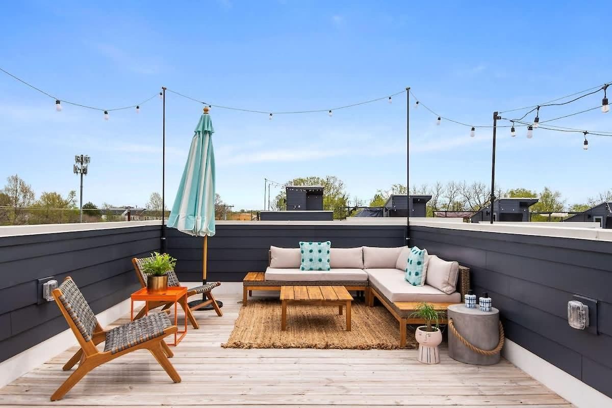 Beautiful 3bd With 2 Story Rooftop For Nashville