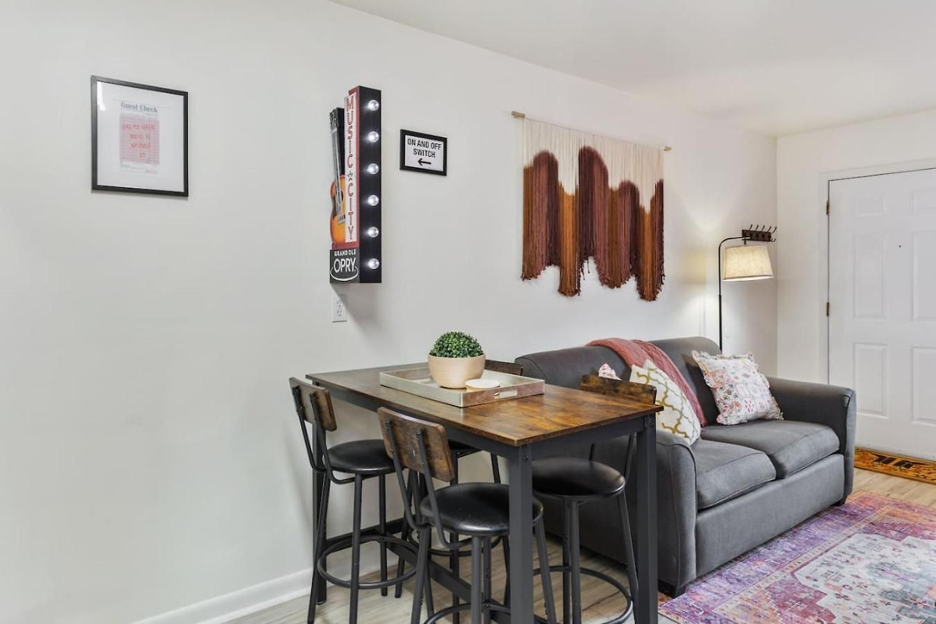 Pink Dreams - Walk To Live Music, Bars, Restaurants - Free Parking * Nashville