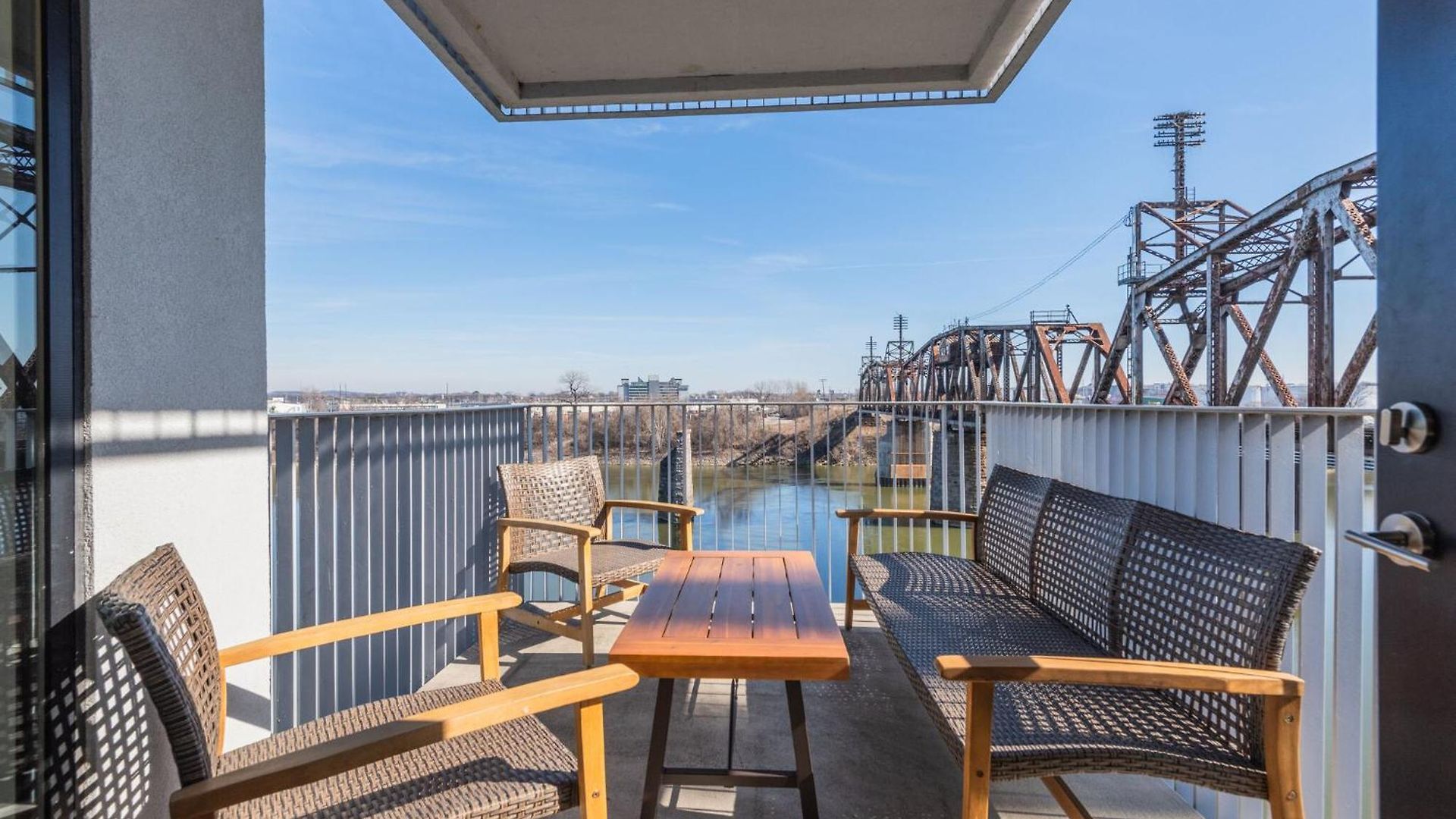 Boutique On Riverfront- Park Free Nashville