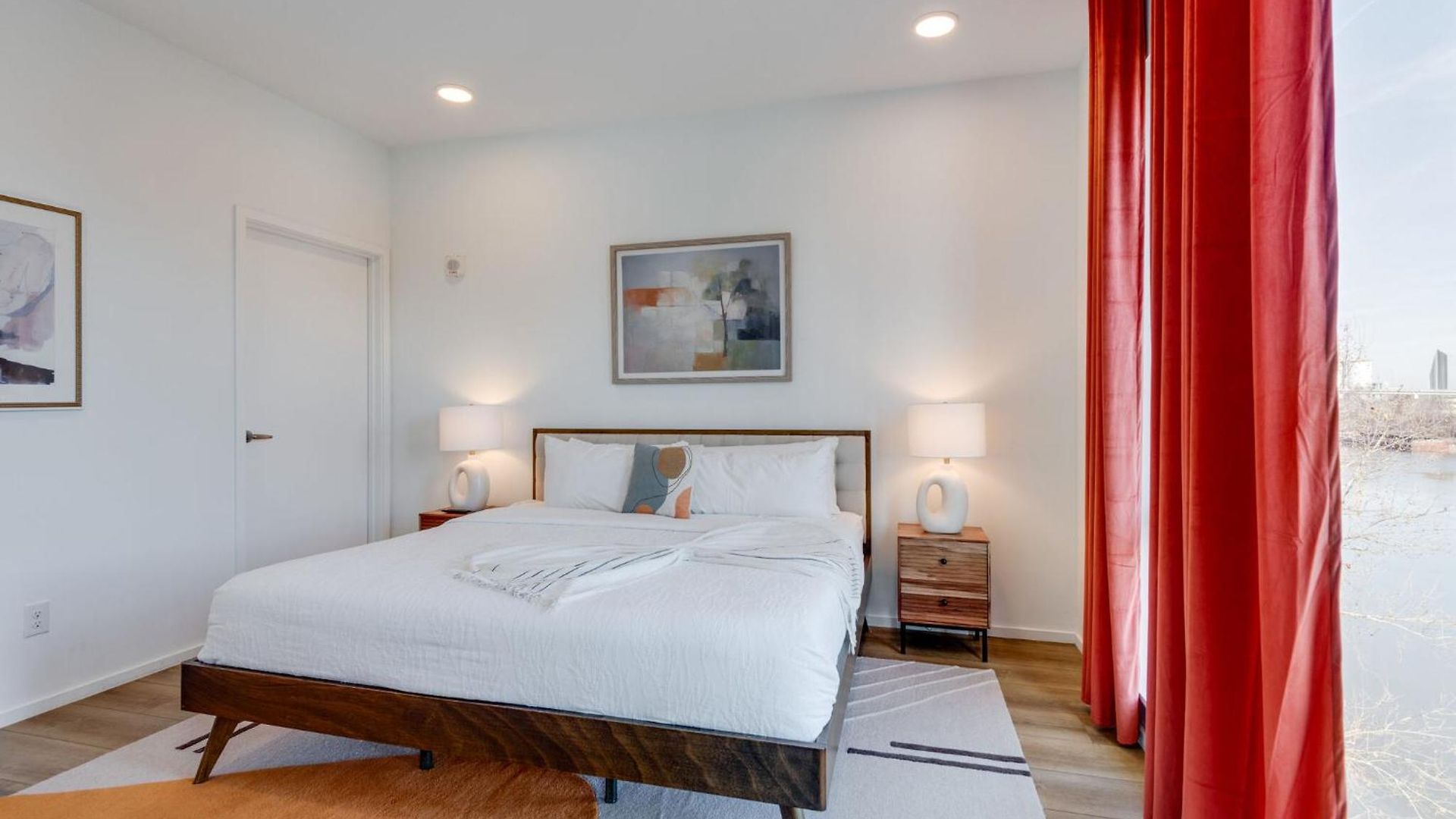 Boutique On Riverfront- Park Free Holiday home *