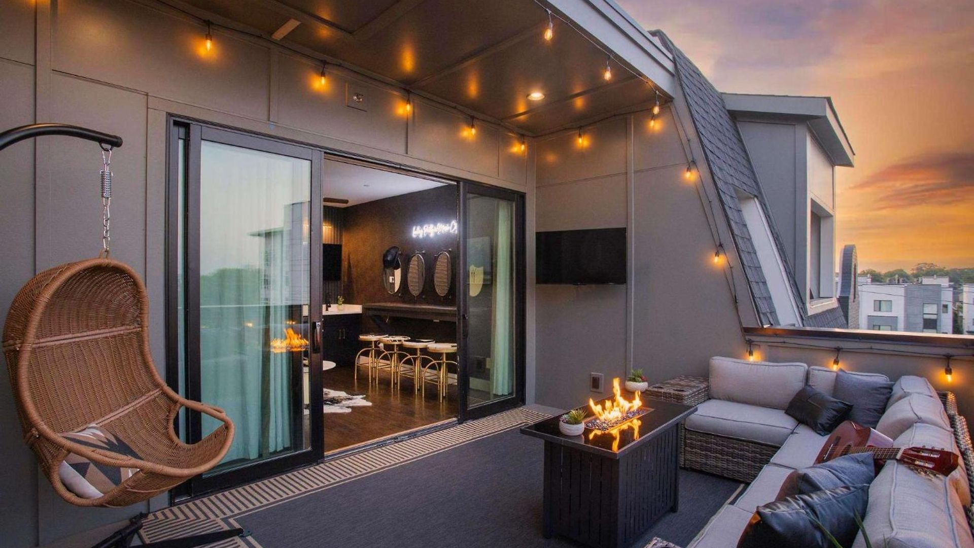 Holiday home Downtown Views Glam Stations Close To Broadway