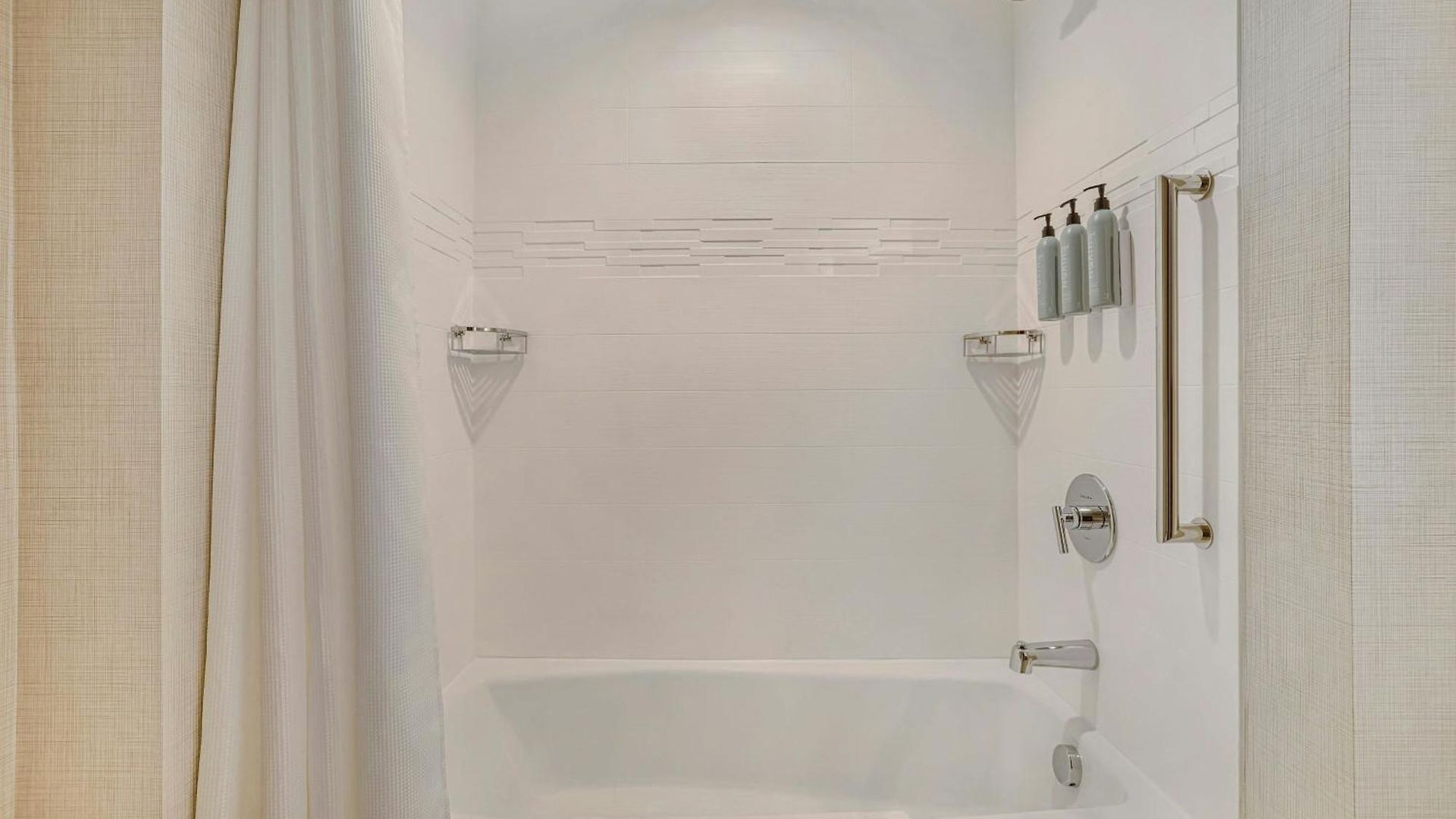 By Marriott Metro Center 3*