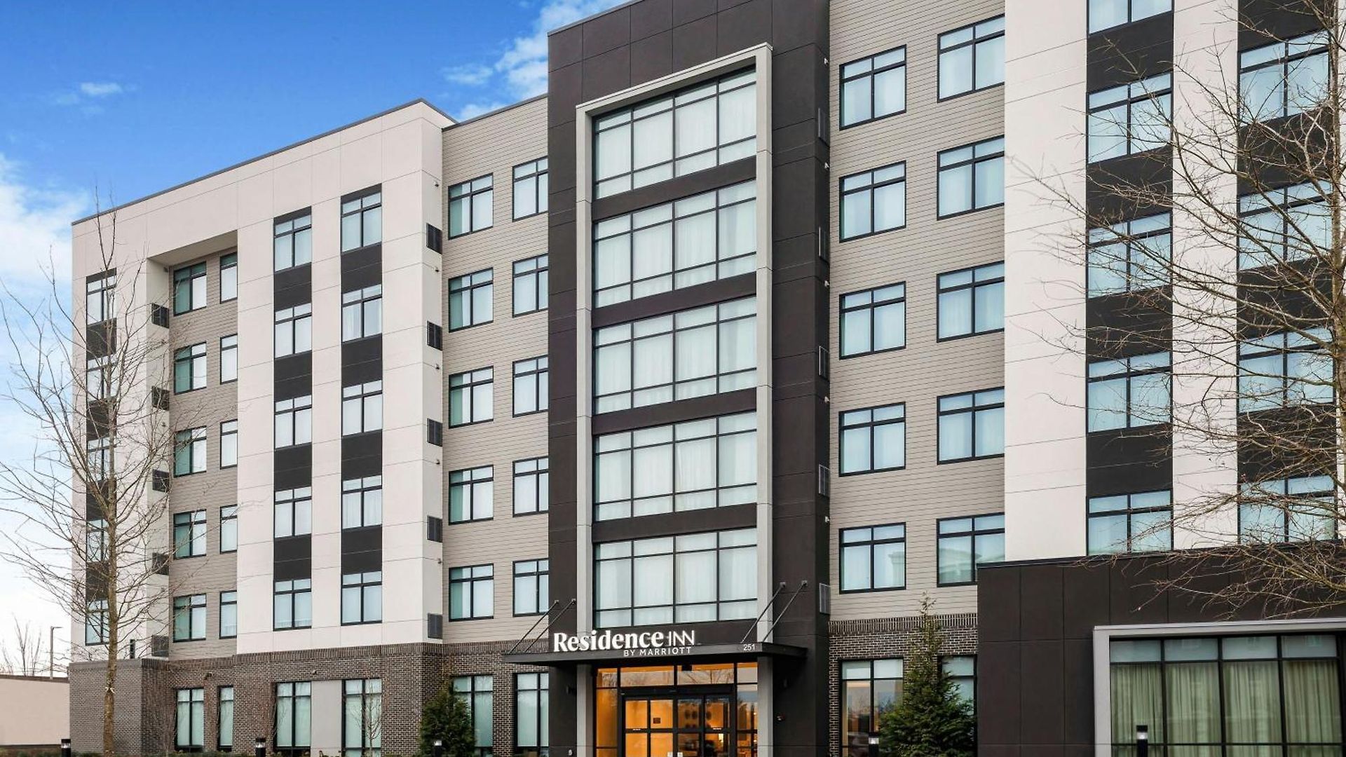 By Marriott Metro Center Nashville
