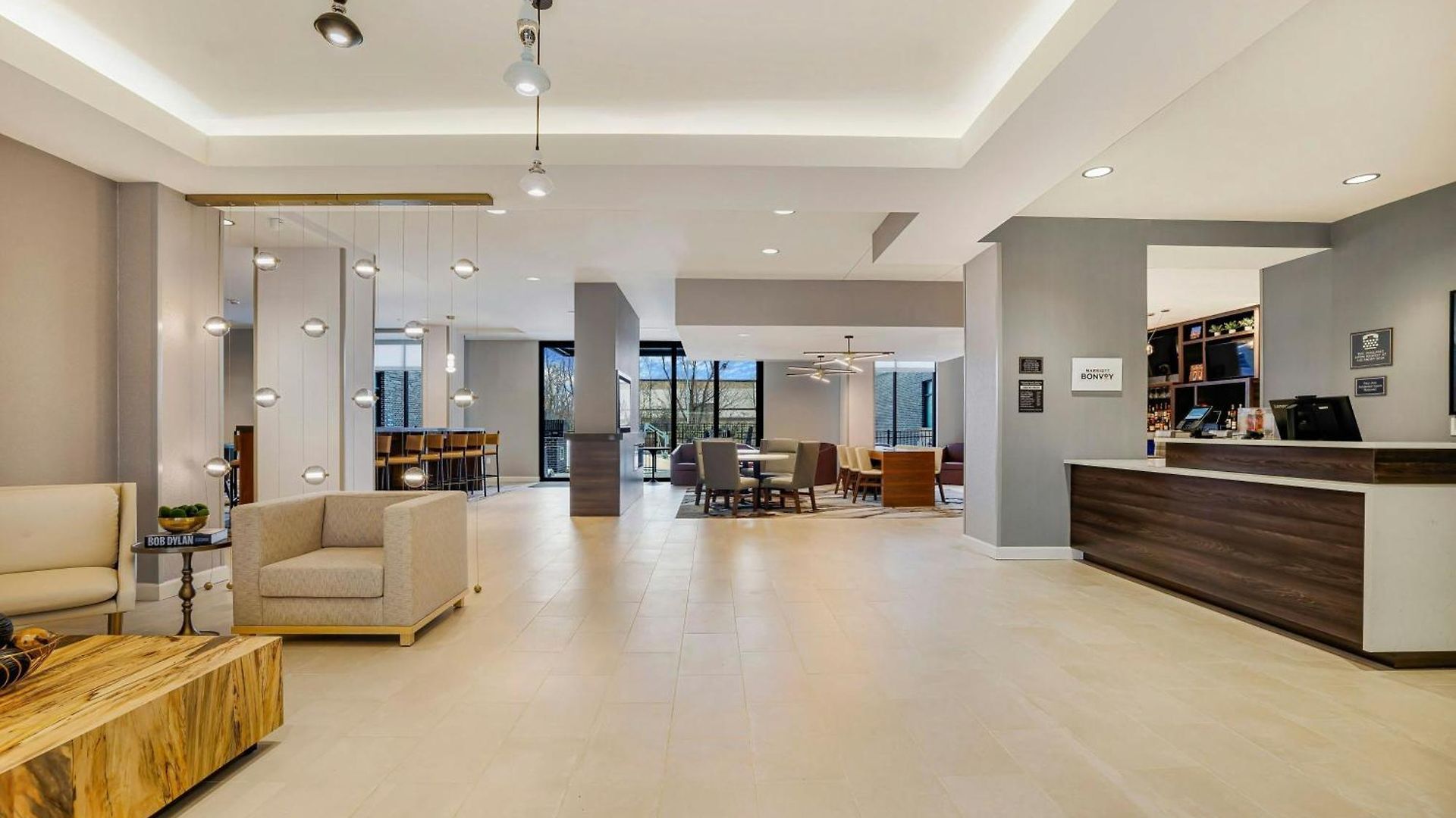 By Marriott Metro Center Hotel 3*