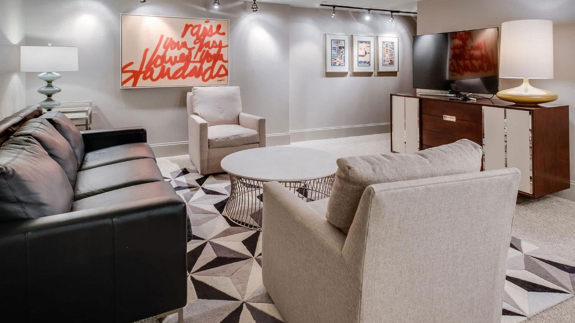 Charming For 4 In Family Dt Walk To Broadway Nashville