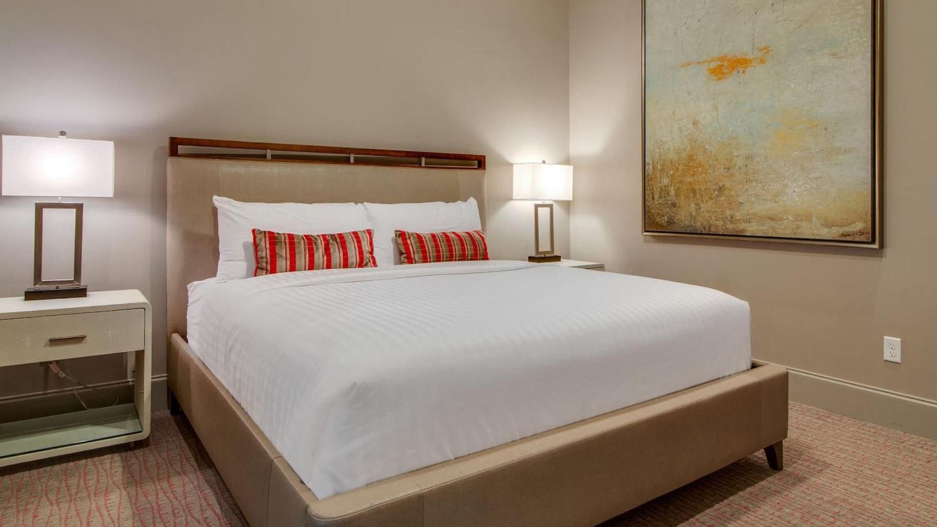 Quaint Retreat For 2 Heart Of Dt Near Broadway Apartment
