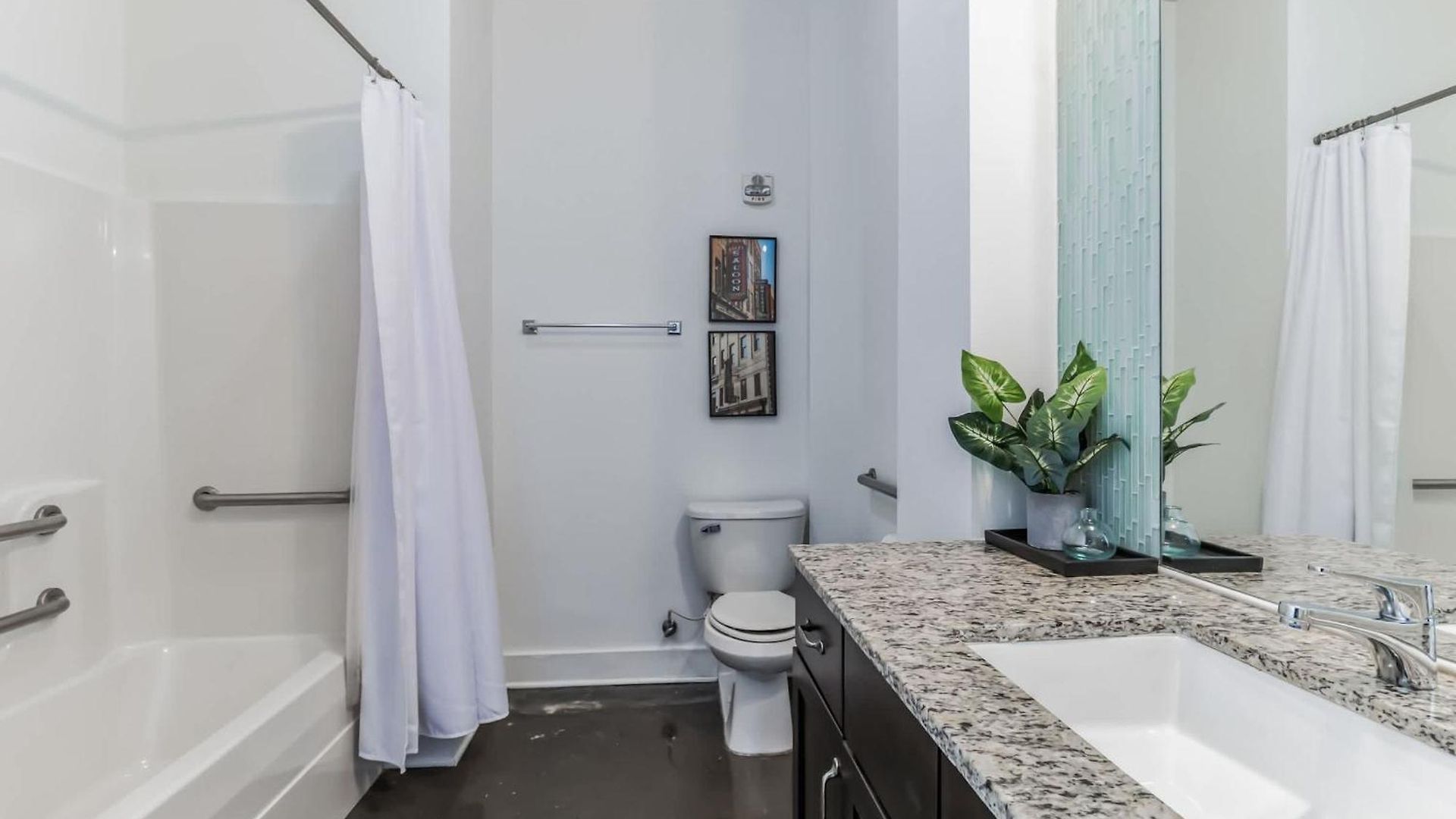 1 Bdr Loft Close To Vanderbilt Hospital *