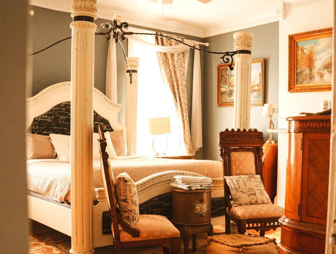 Holiday home The Magnolia Mansion 6 Minutes To Broadway On 4 Acres *