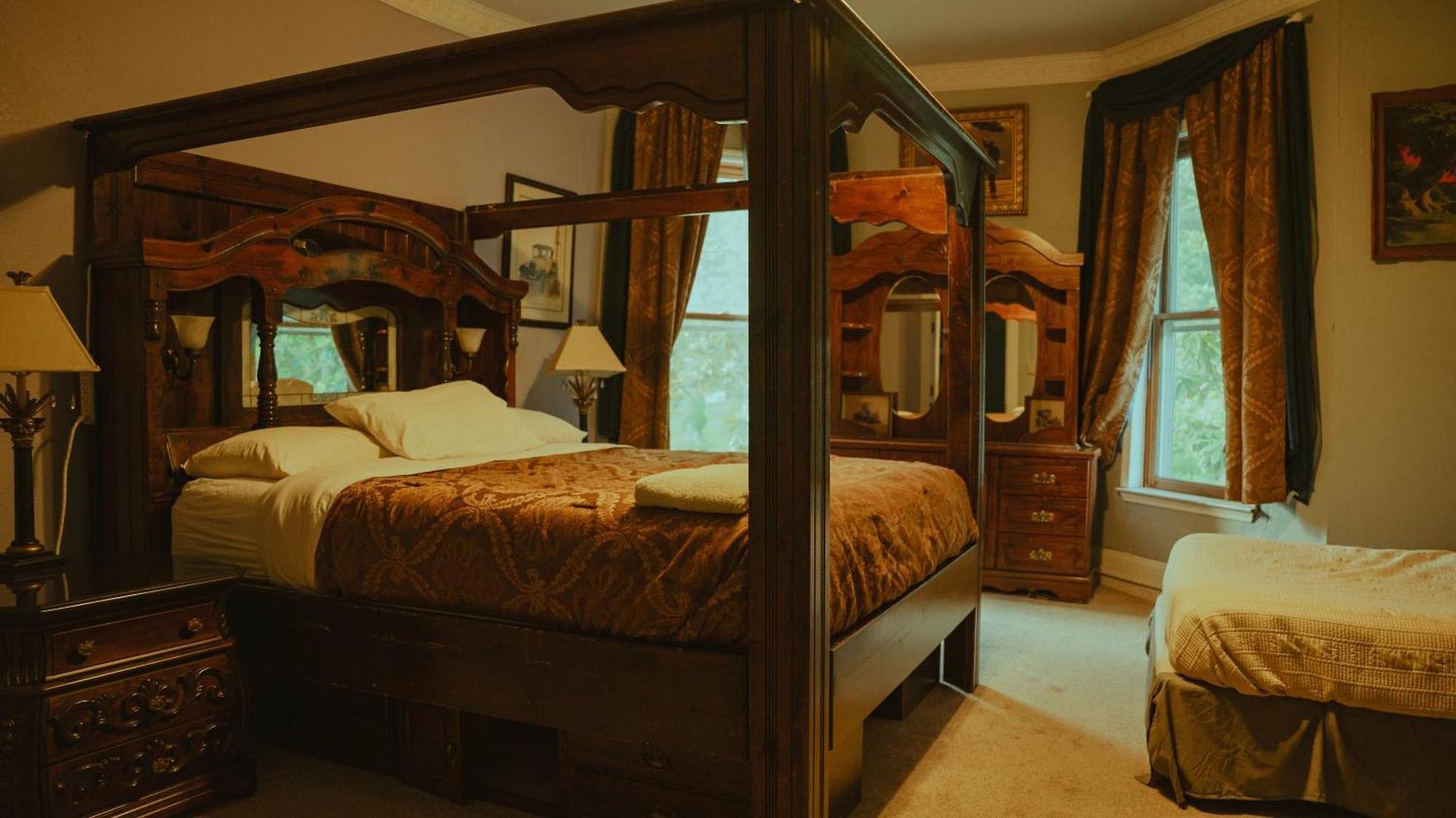 The Magnolia Mansion 6 Minutes To Broadway On 4 Acres *
