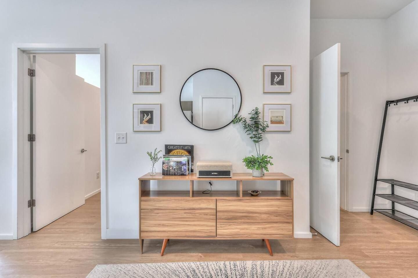 Apartment Amazing Downtown W Pool And Free Parking