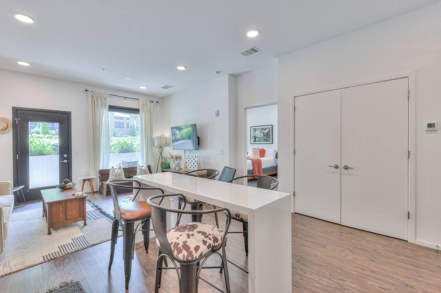 Amazing Downtown W Pool Free Parking 104 Holiday home