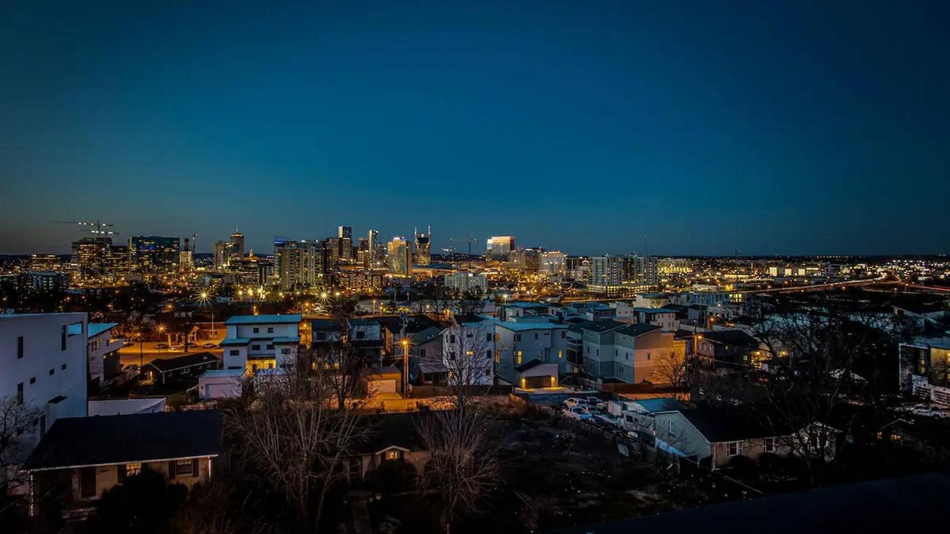 Stella | Downtown Gulch | 7 Min Drive To Broadway! Nashville