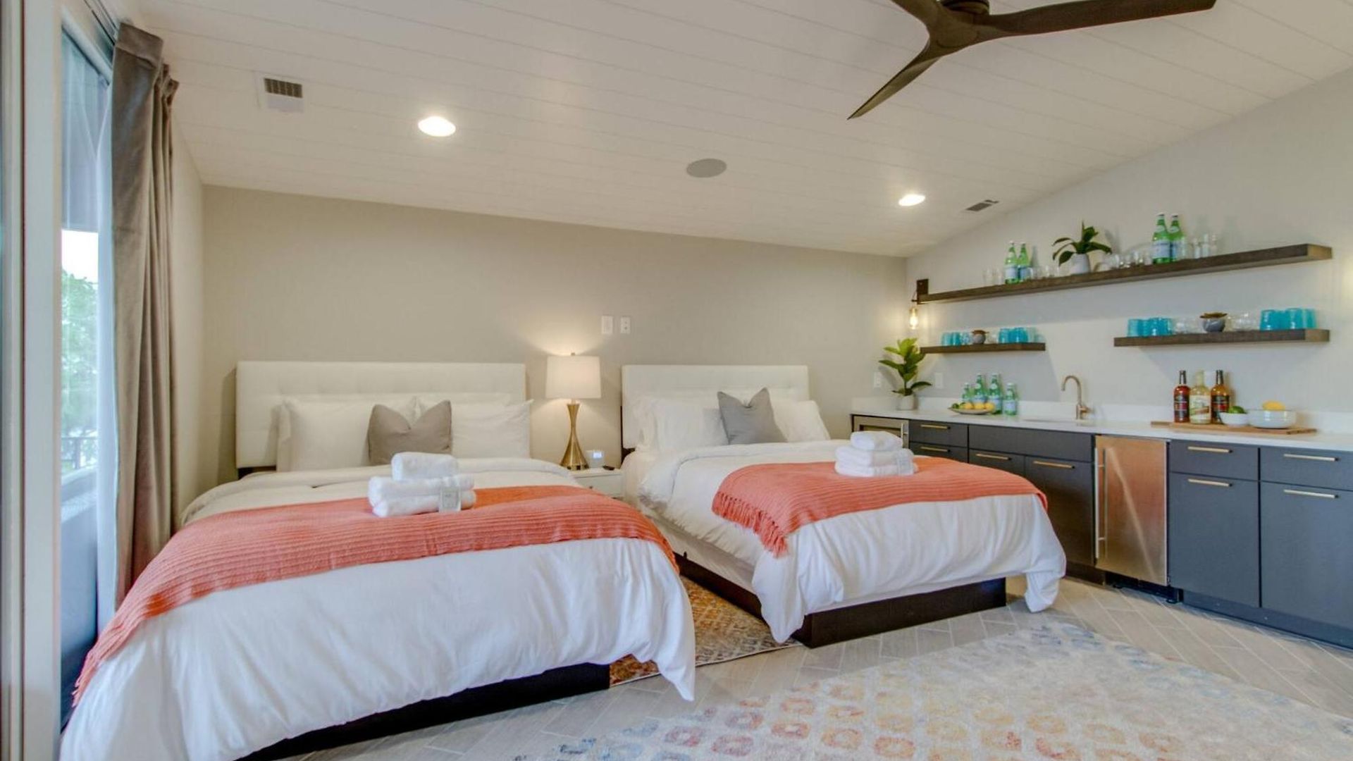 The Augustine! | Views, Gym, Walk To Gulch Holiday home *