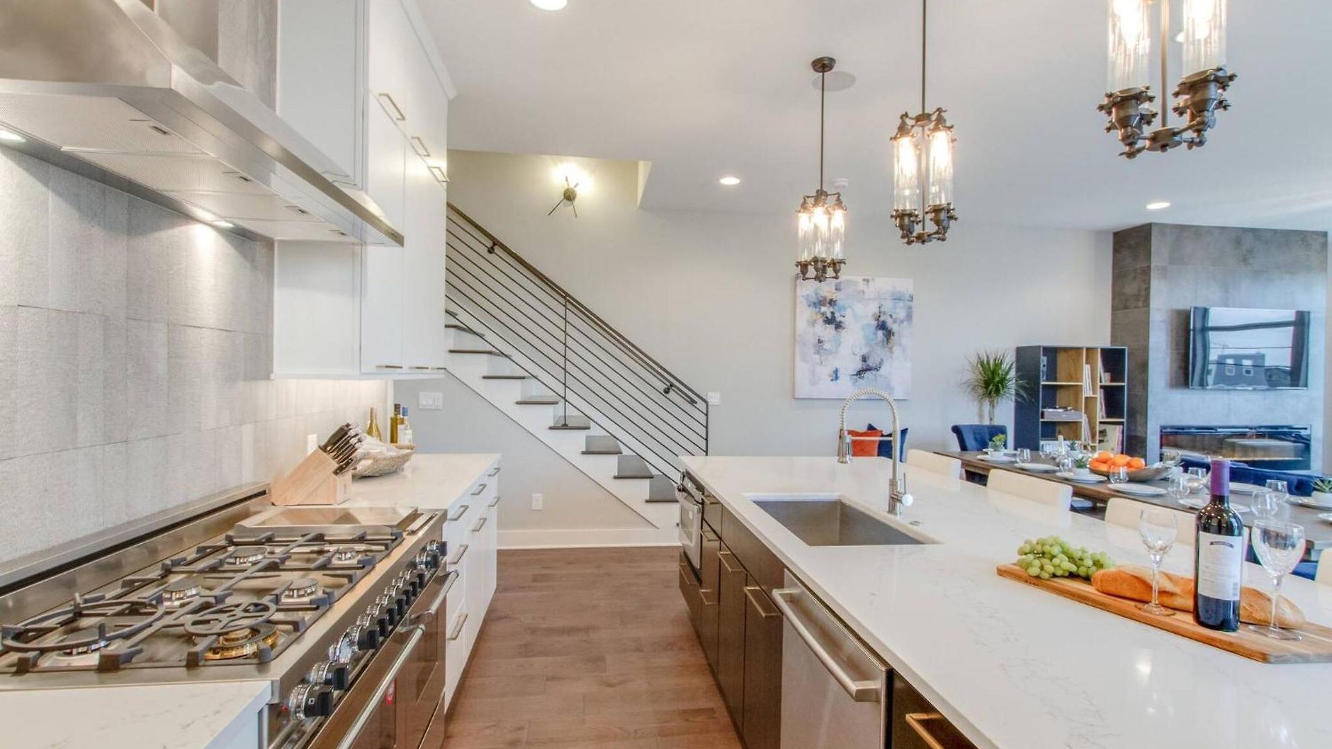 Holiday home The Augustine! | Views, Gym, Walk To Gulch *