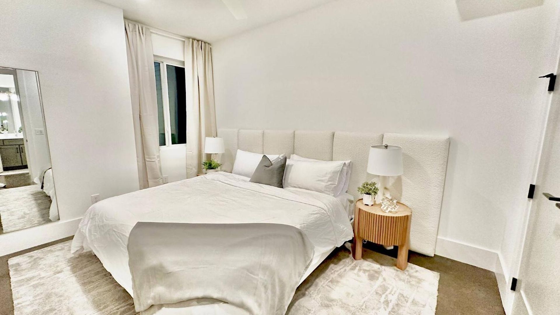 Archer House | Hot Tub Rooftop | Downtown Luxury! * Nashville