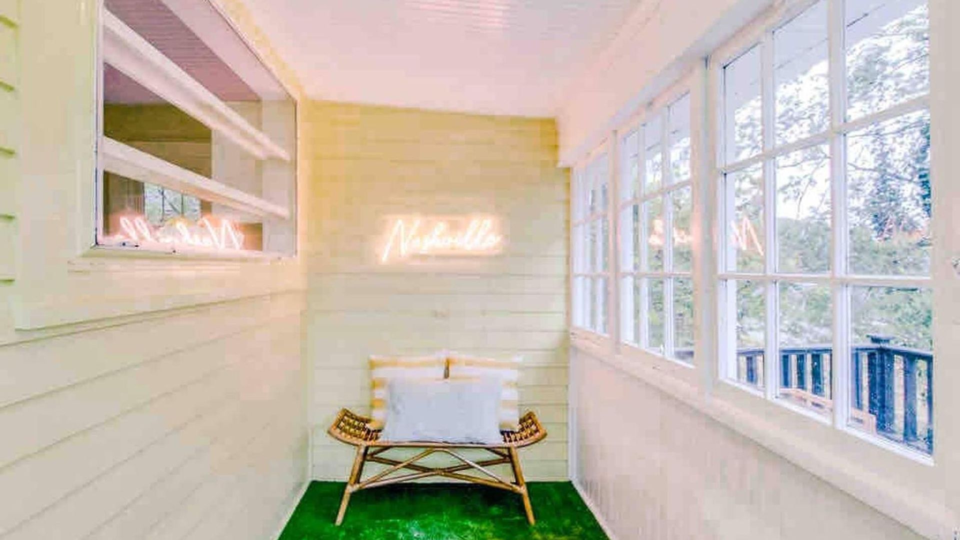 House! Hot Tub, Marg Machine, Walk 12south Holiday home *
