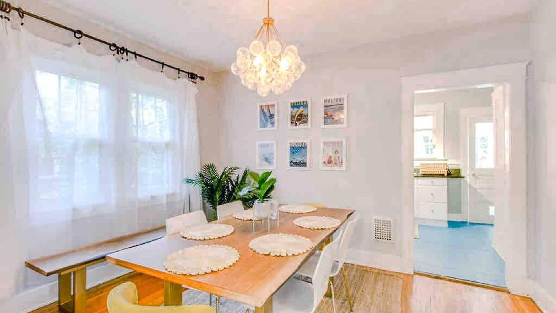 Holiday home House! Hot Tub, Marg Machine, Walk 12south *