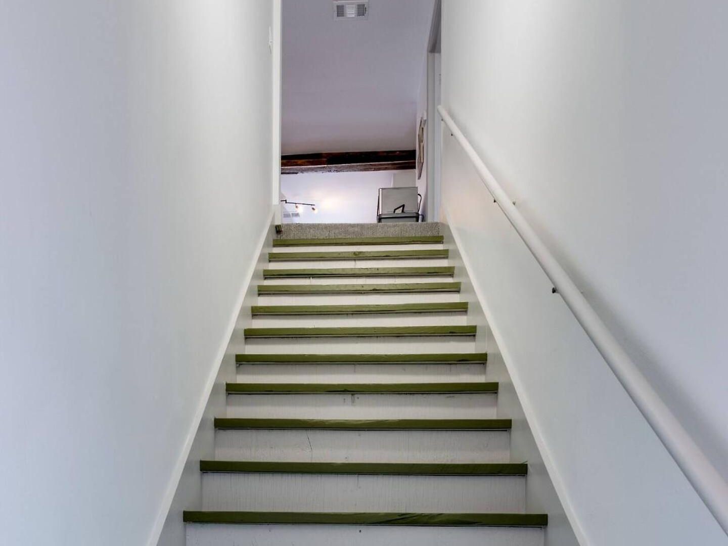 Alley Loft In 12 South Park Free Hotel