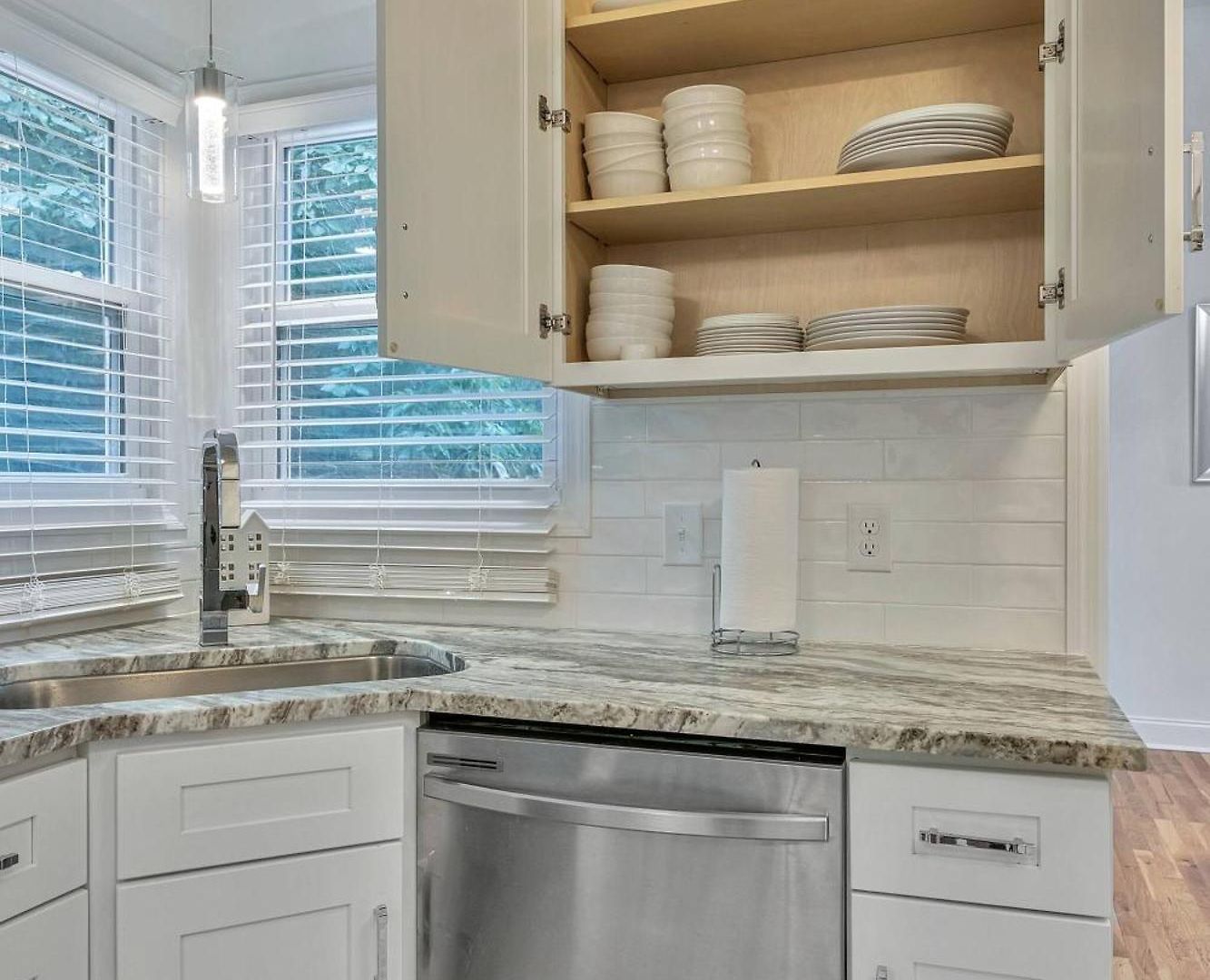 Nest: Renovated Retreat Near Bna *