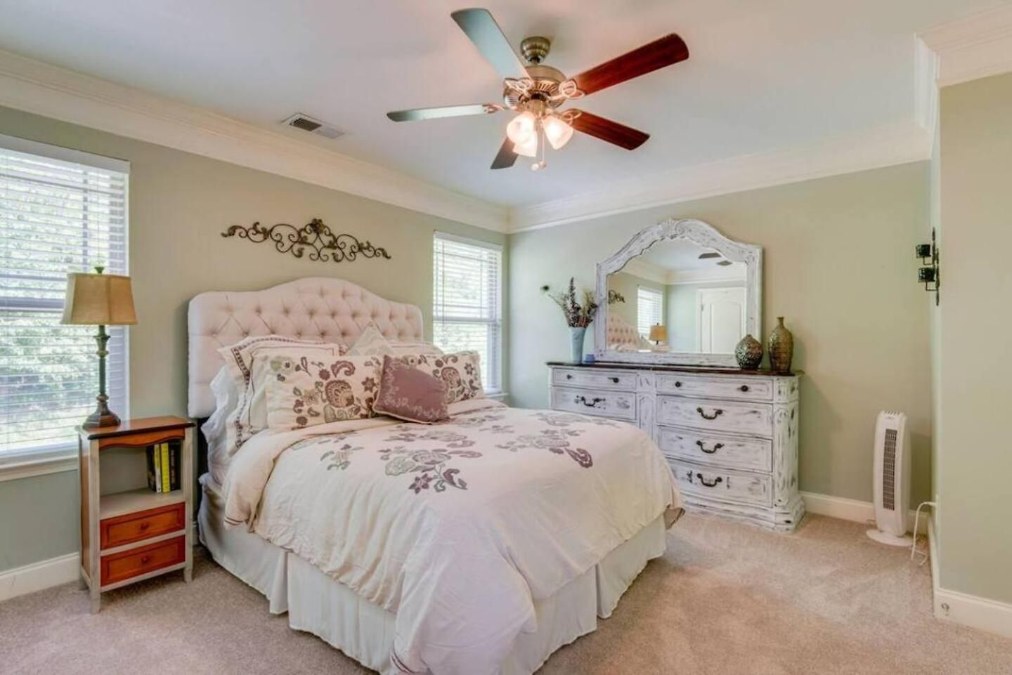 Cheerful In Hip Westmeade! Holiday home