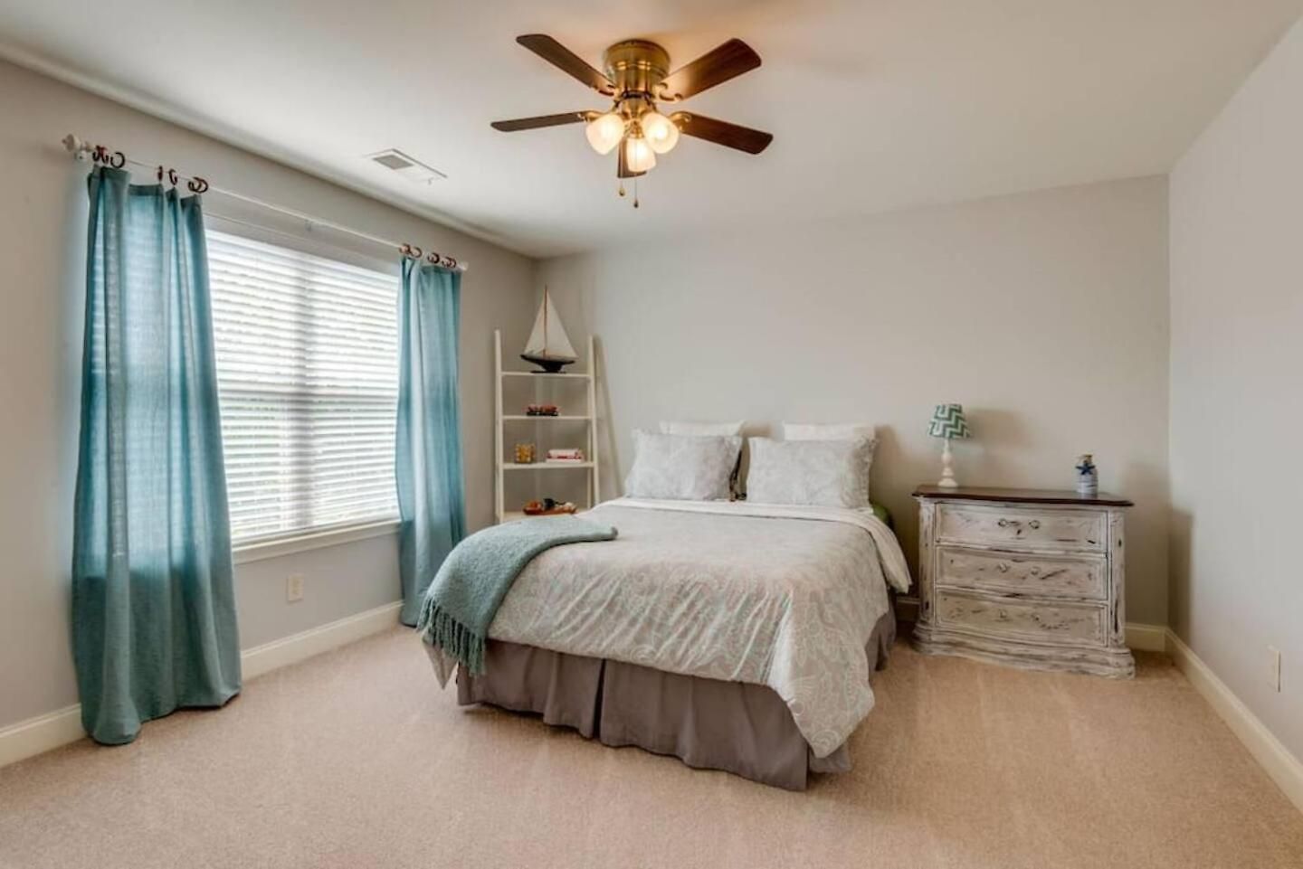 Cheerful In Hip Westmeade! * Nashville
