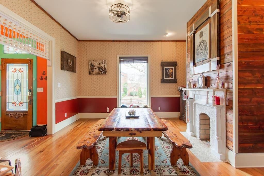 Holiday home Eclectic Pet Friendly In East