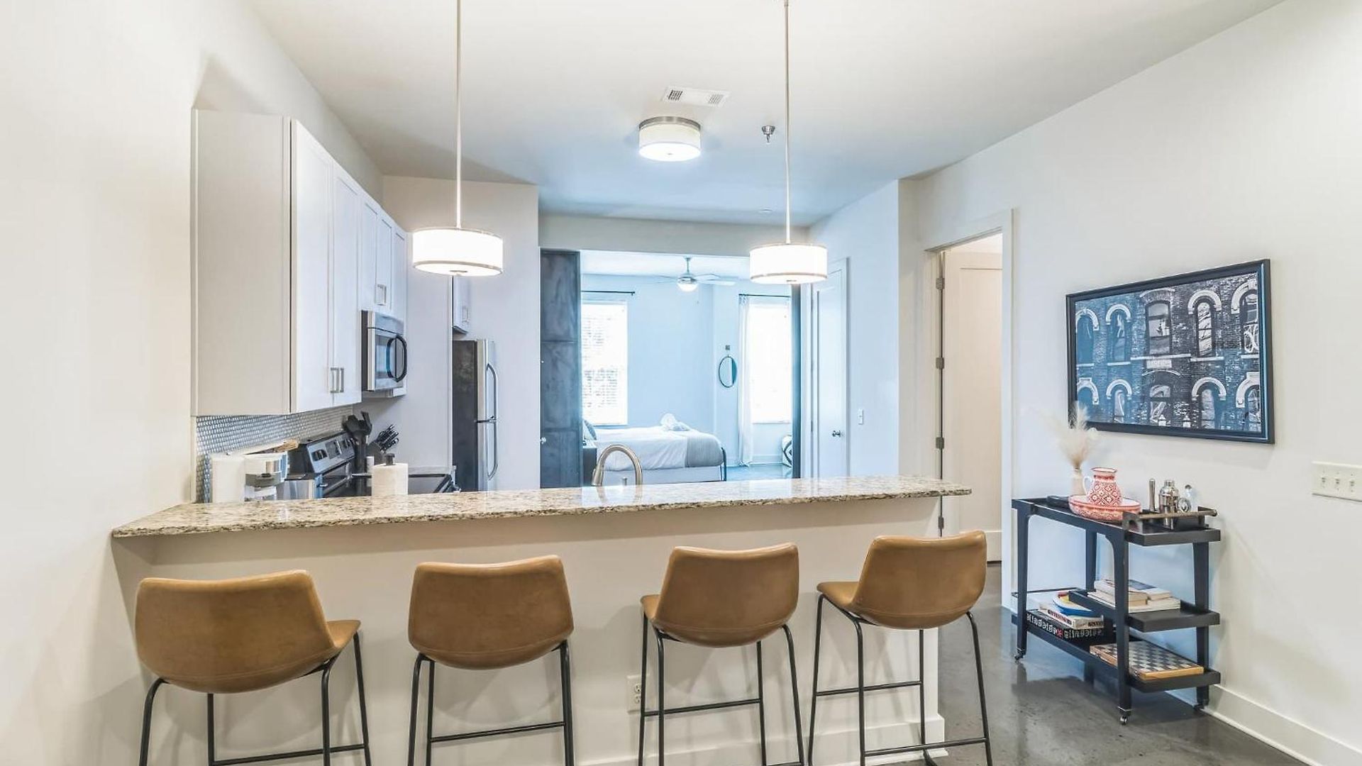 Chic For 4 Near West End * Nashville