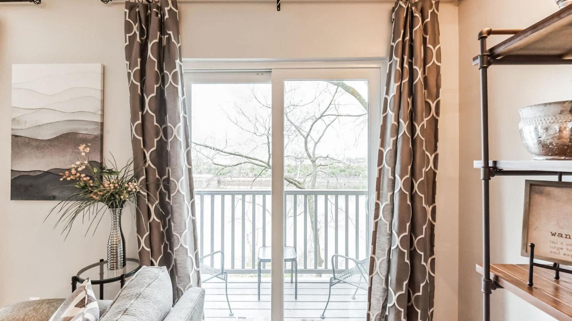 Riverfront Charm - A Scenic Downtown For 6 * Nashville