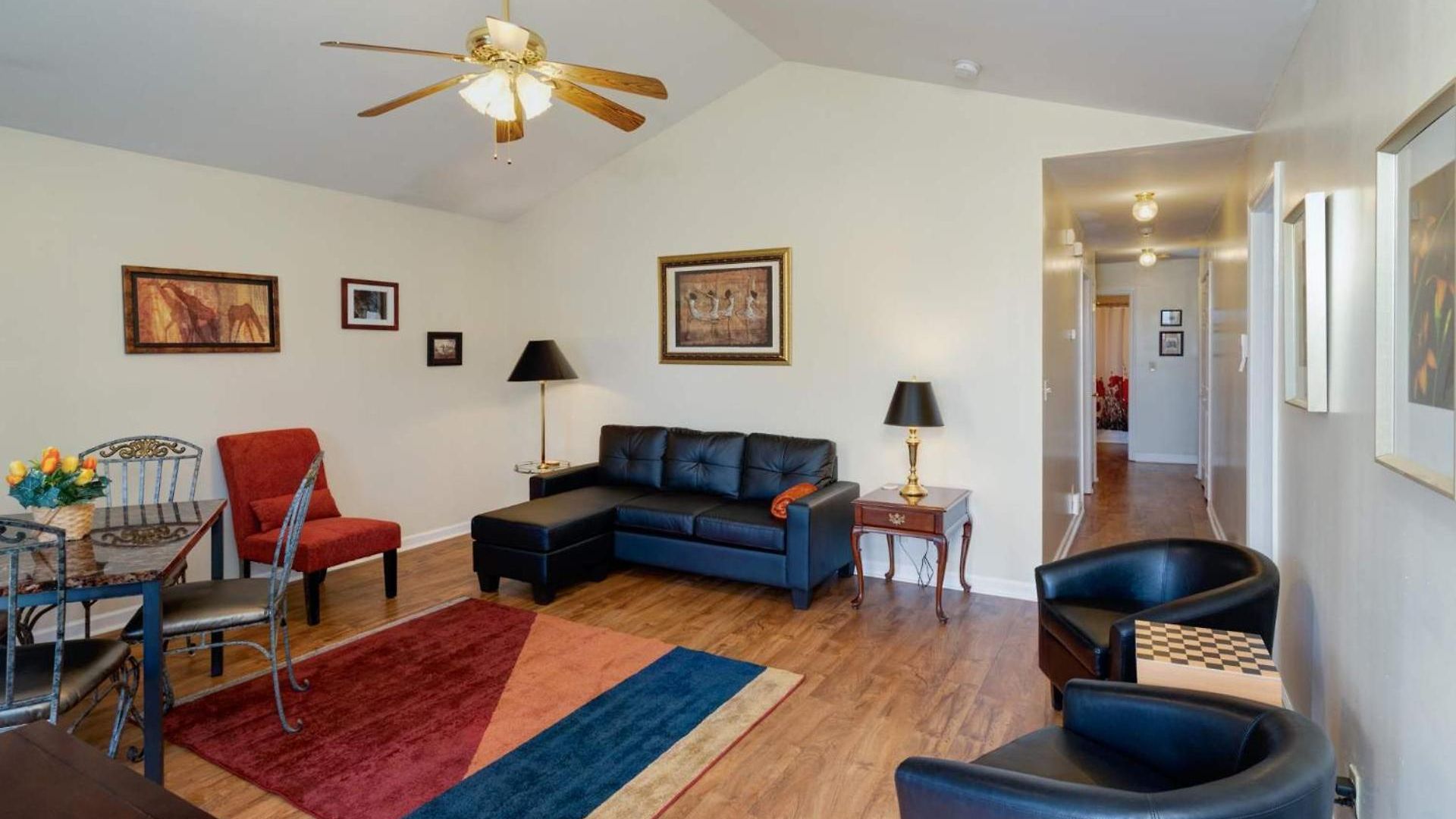 Delightful Duplex - Steps Away From Tsu Holiday home Nashville