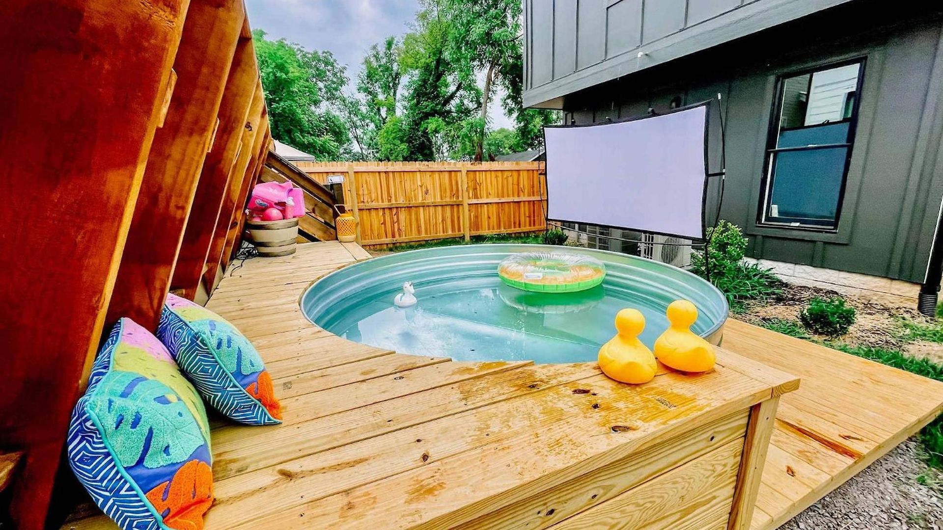 Glamorous 3 Bdr In East - Pet Friendly Holiday home Nashville