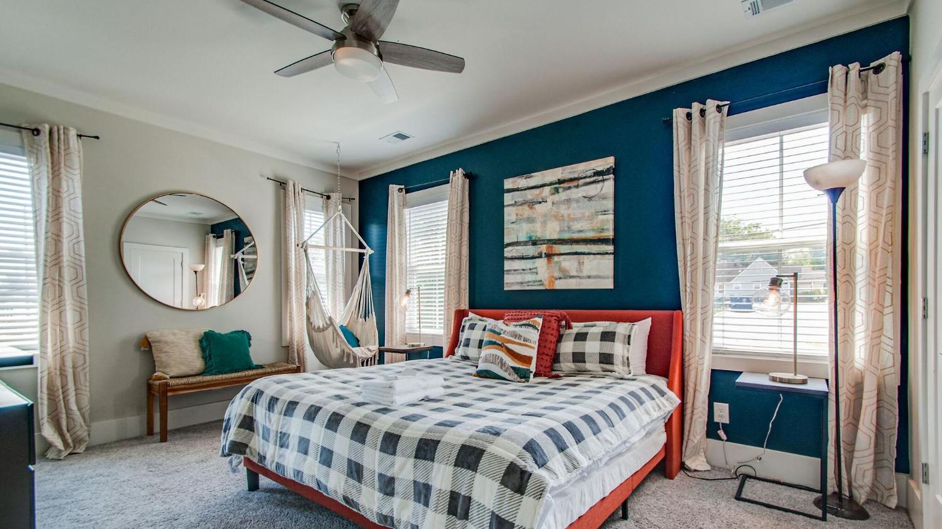 Charming - Near Dt Pet Friendly Holiday home *