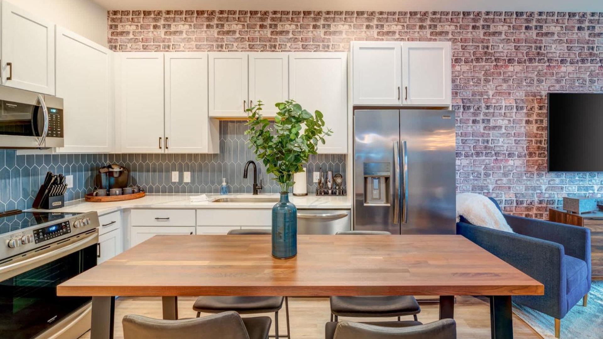 Trendy Close To Nissan Stadium * Nashville