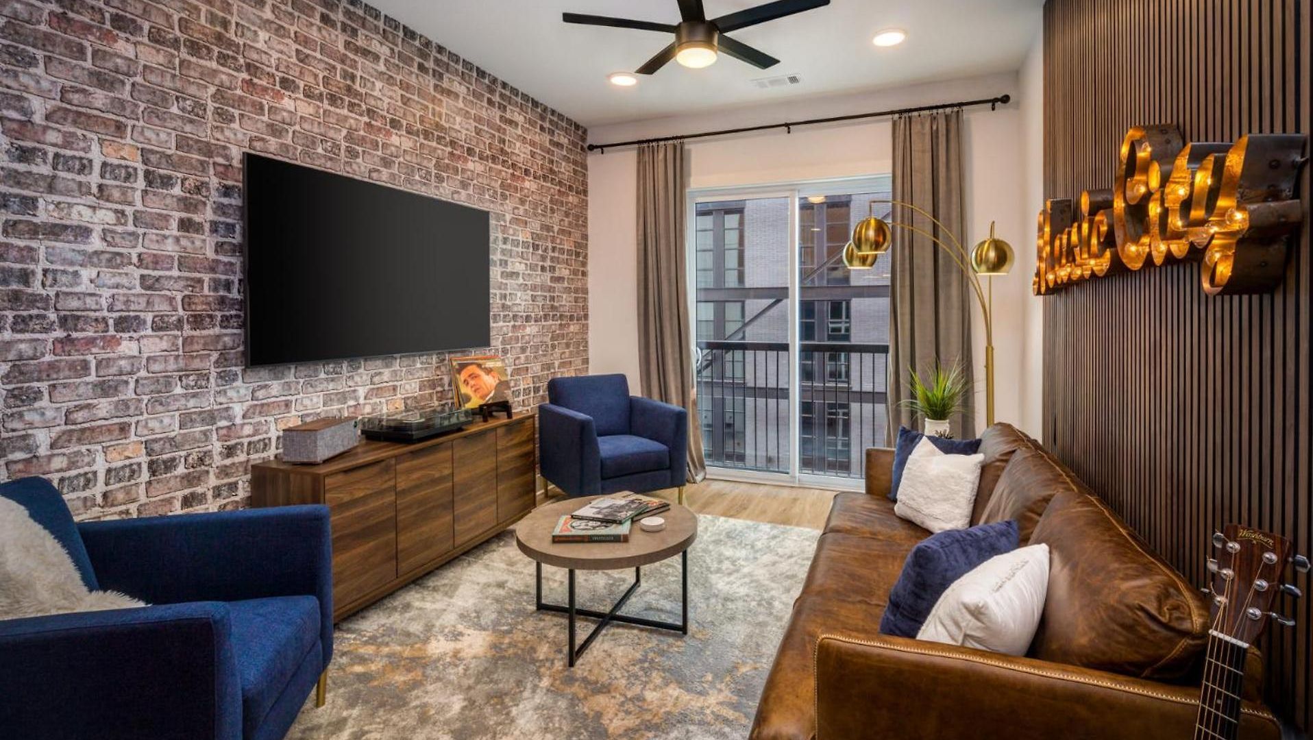 Holiday home Trendy Close To Nissan Stadium Nashville