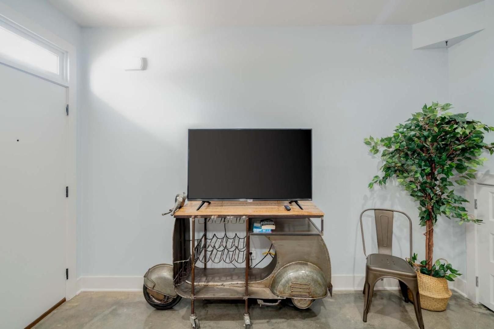 Modern 2 Bdr Townhome Minutes From Downtown *