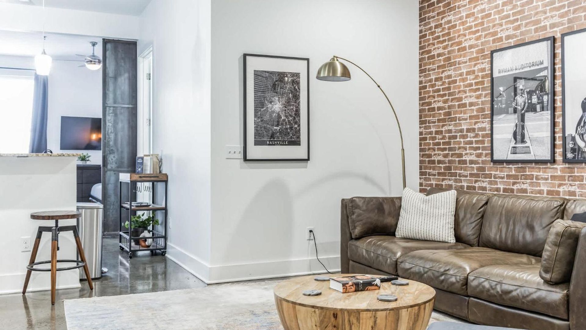 Chic And Modern West End Living