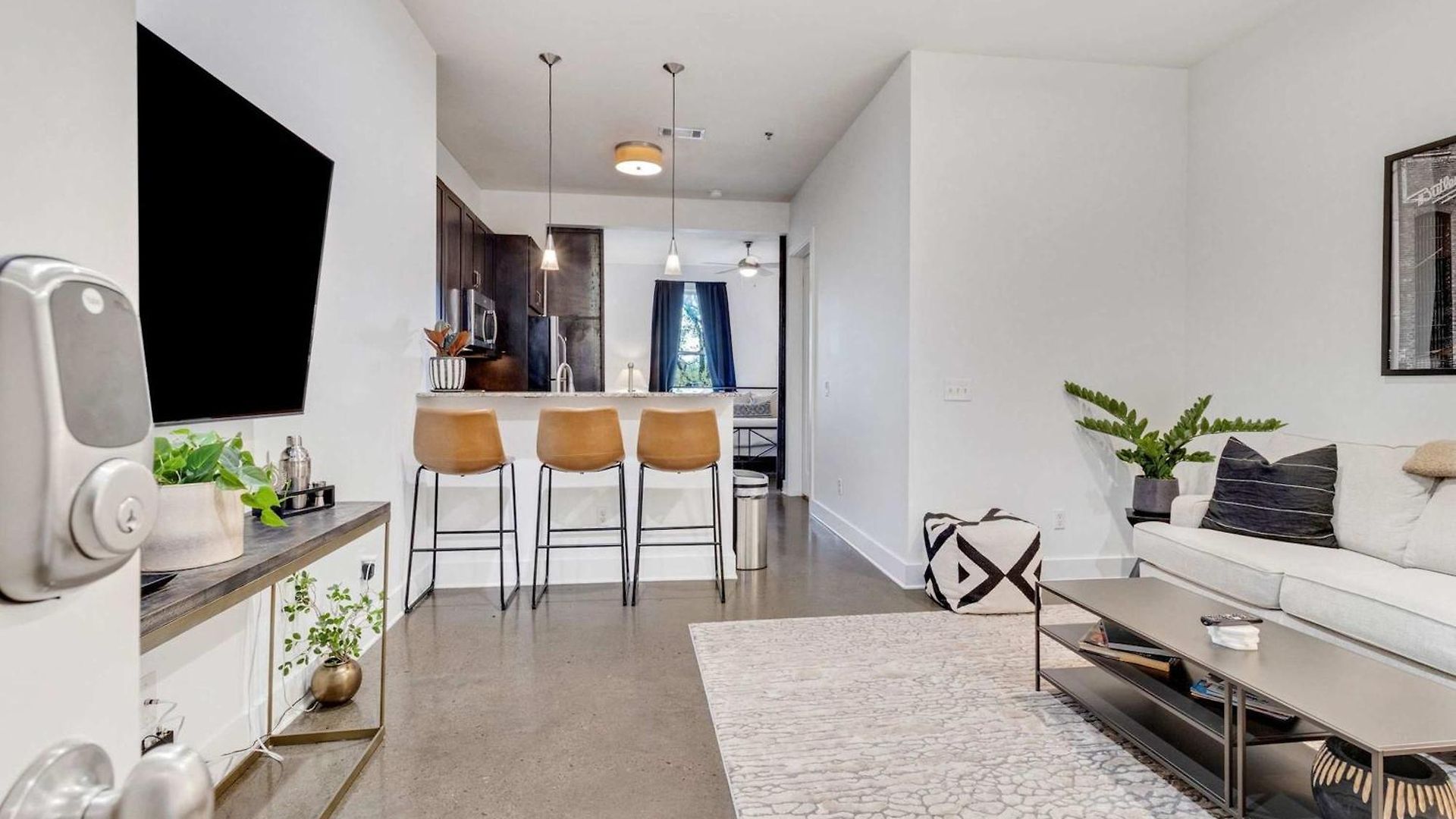 Centennial Park Near Broadway Sleeps 4 *