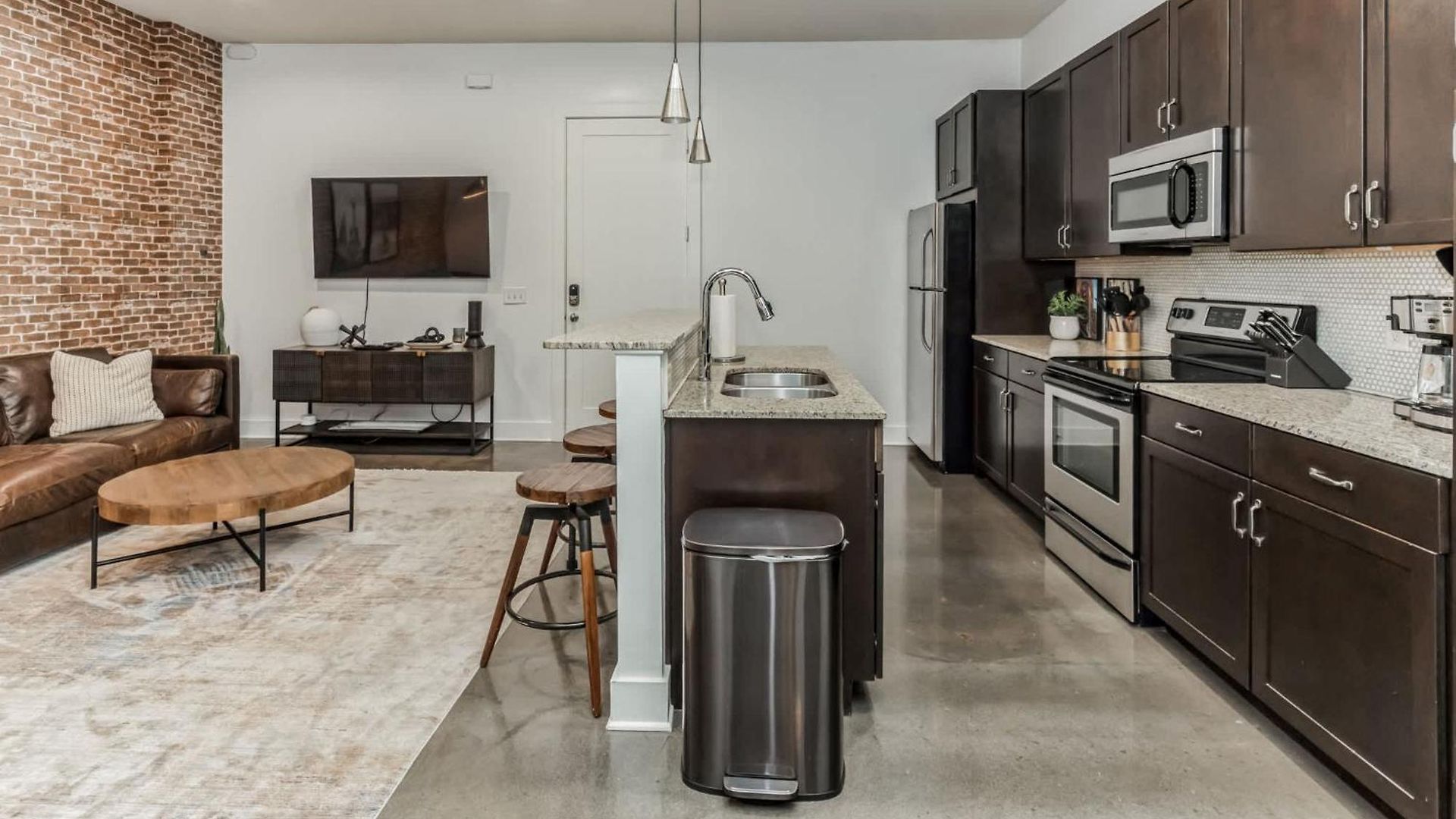 1 Bedroom Loft Near Centennial Park Nashville