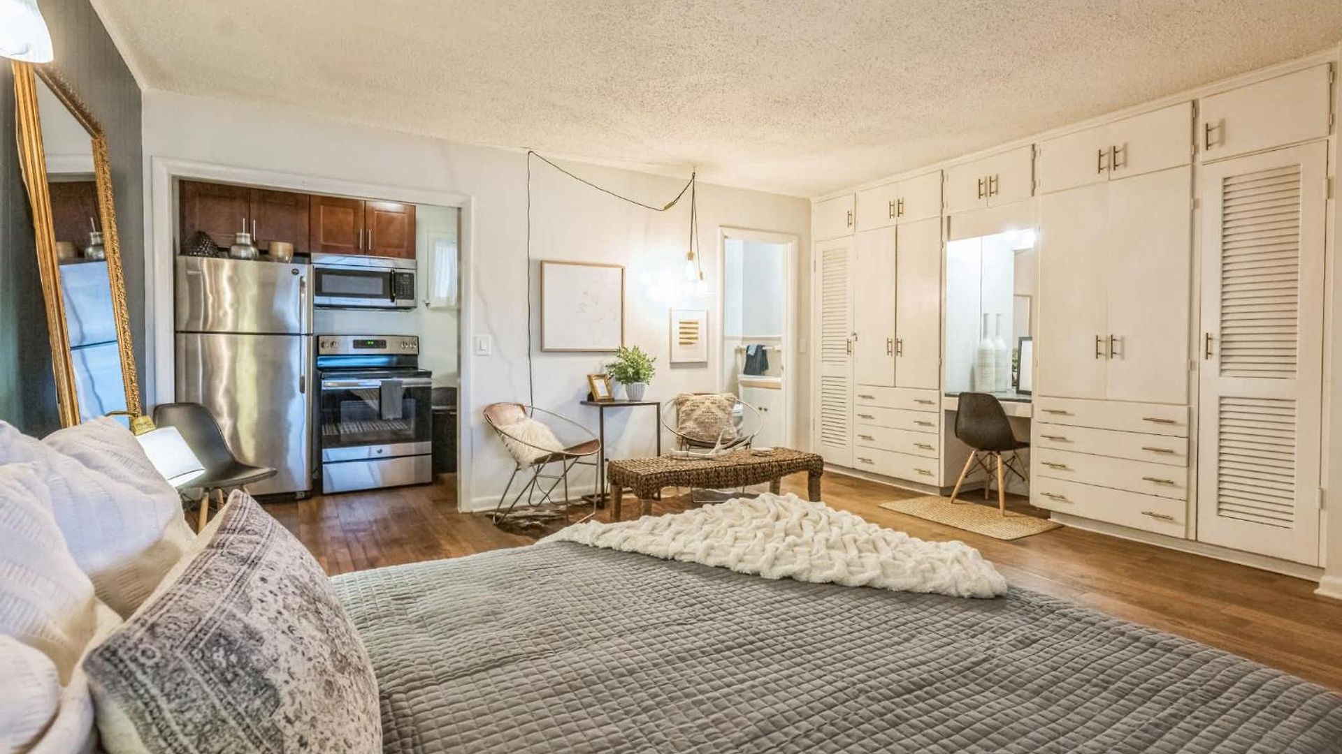 Apartment Cozy For 2 Highly Walkable - Close To Dt *