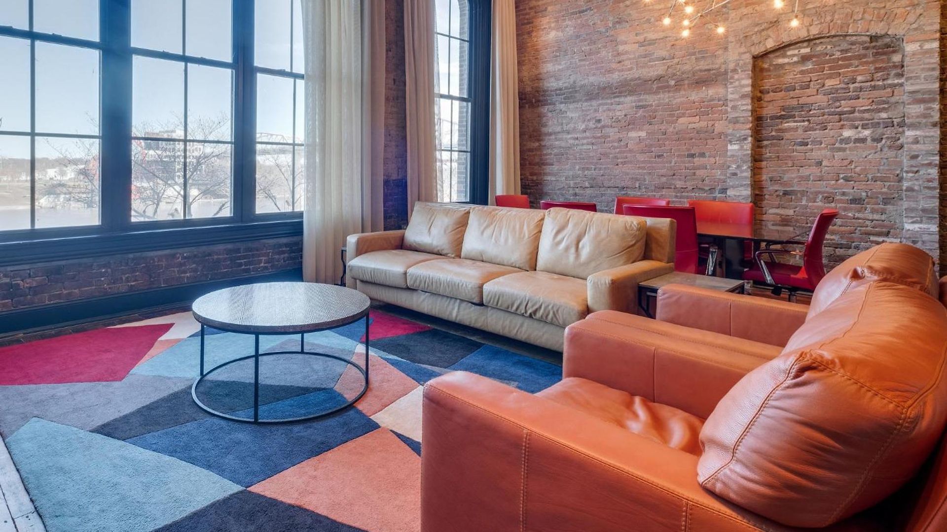 Riverfront Family Loft For 4 * Nashville