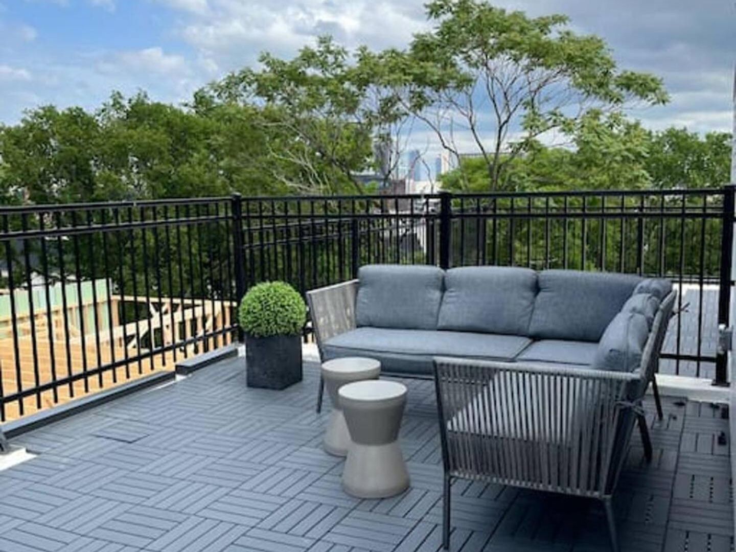 Skyline Luxury - Rooftop Deck- King Suites-garage Nashville