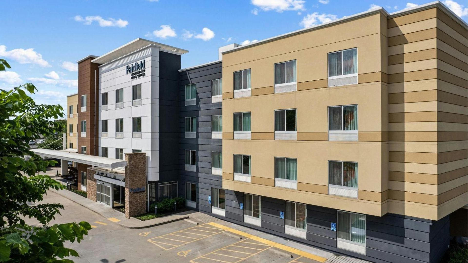 Hotel Fairfield & By Marriott Downtown-metrocenter