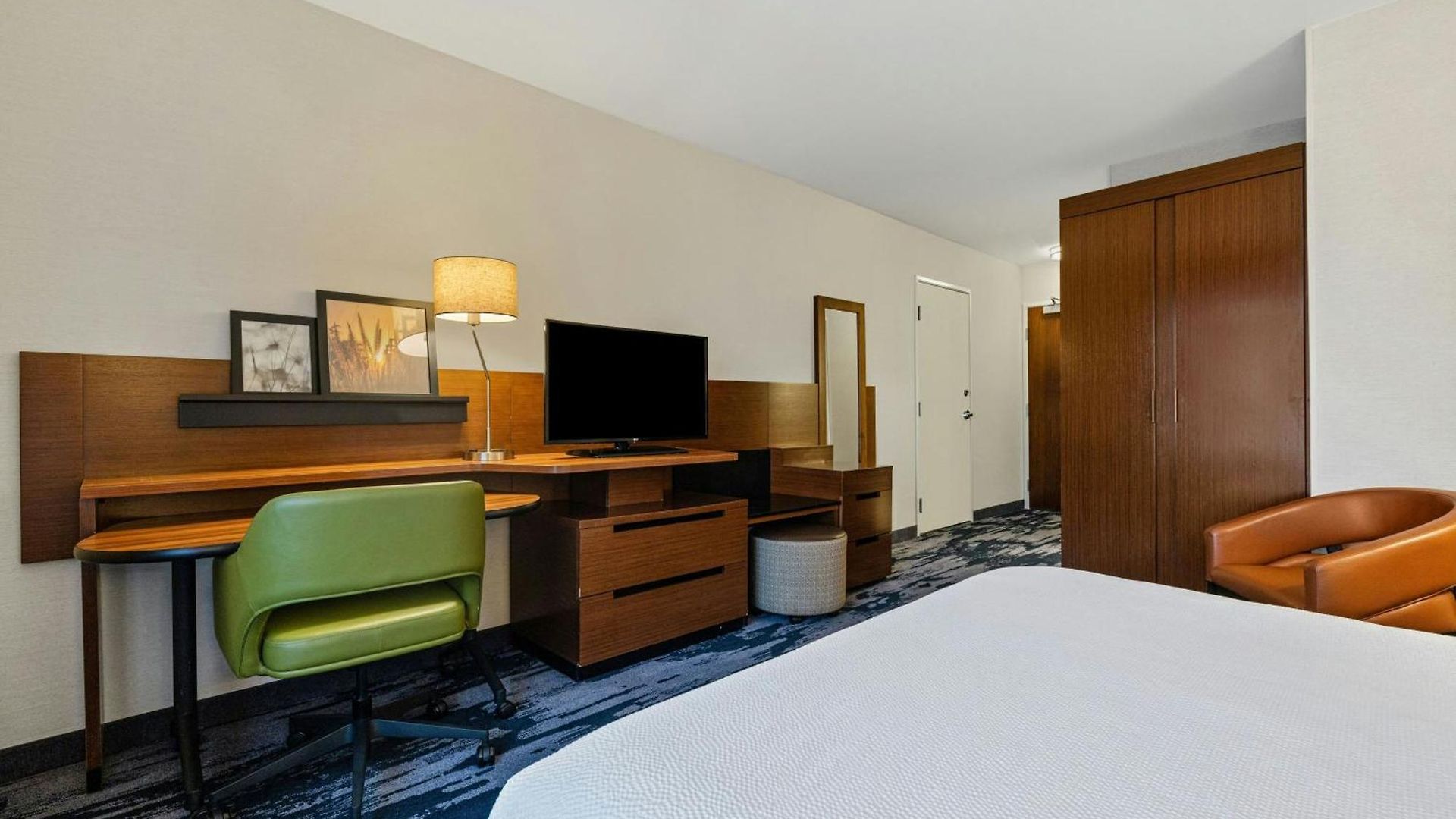 Fairfield & By Marriott Downtown-metrocenter Nashville