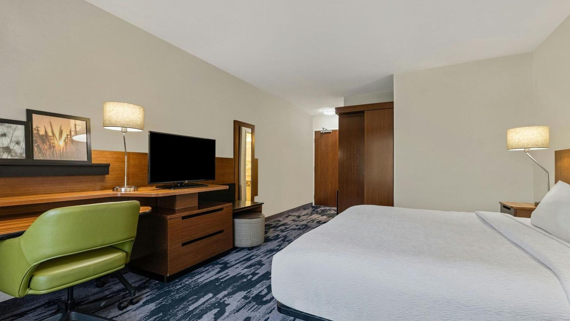 Hotel Fairfield & By Marriott Downtown-metrocenter 3*