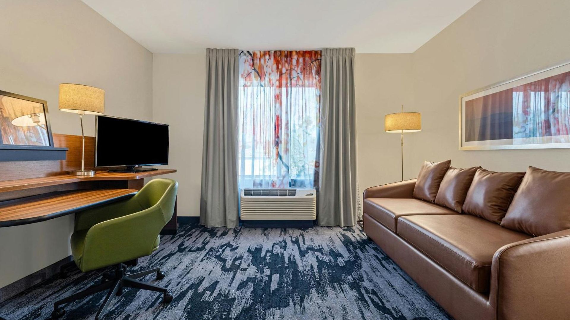 Fairfield & By Marriott Downtown-metrocenter 3*