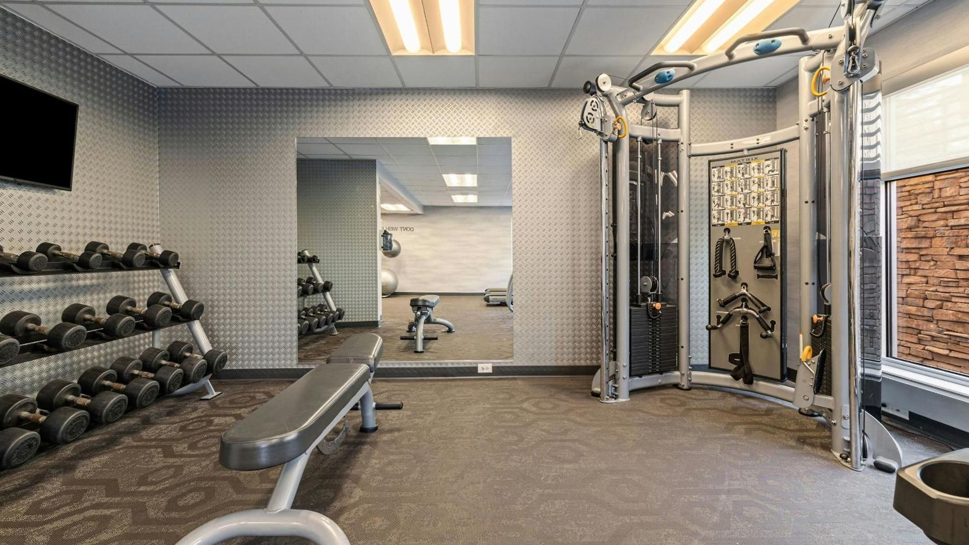 Fairfield & By Marriott Downtown-metrocenter Hotel