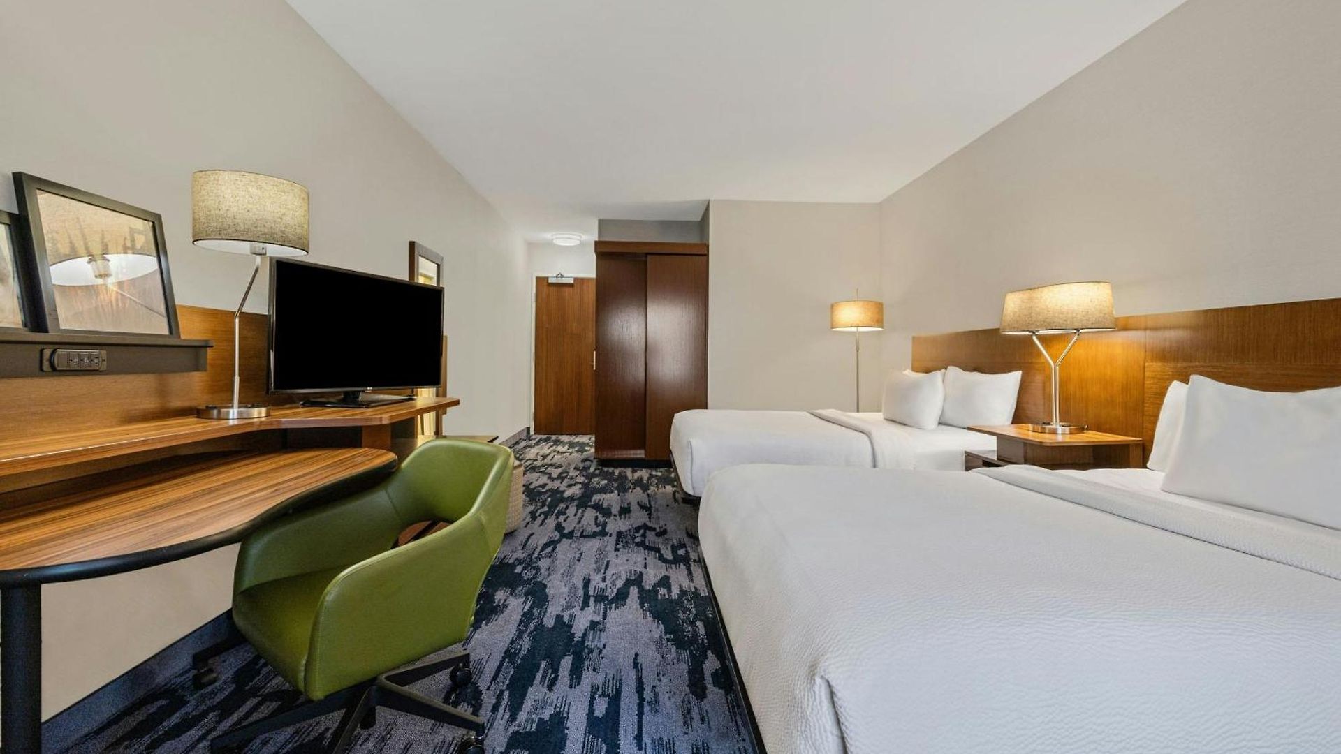 Hotel Fairfield & By Marriott Downtown-metrocenter 3*