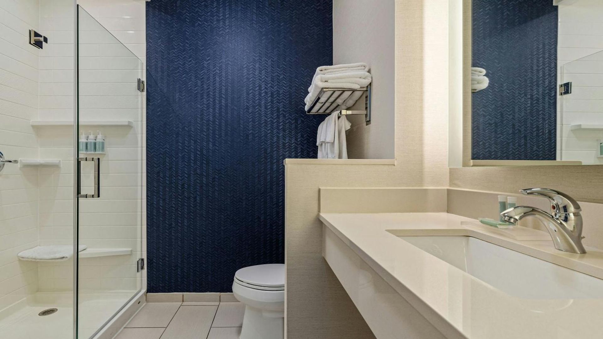 Hotel Fairfield & By Marriott Downtown-metrocenter Nashville