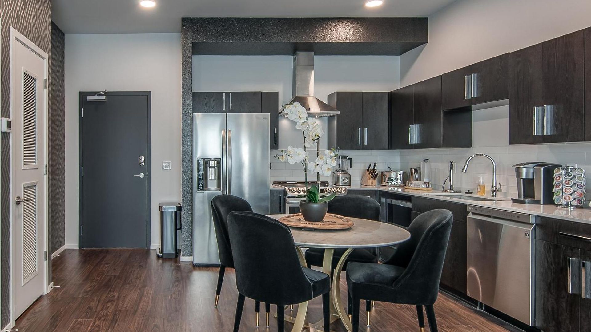 Illume 203 Apartment