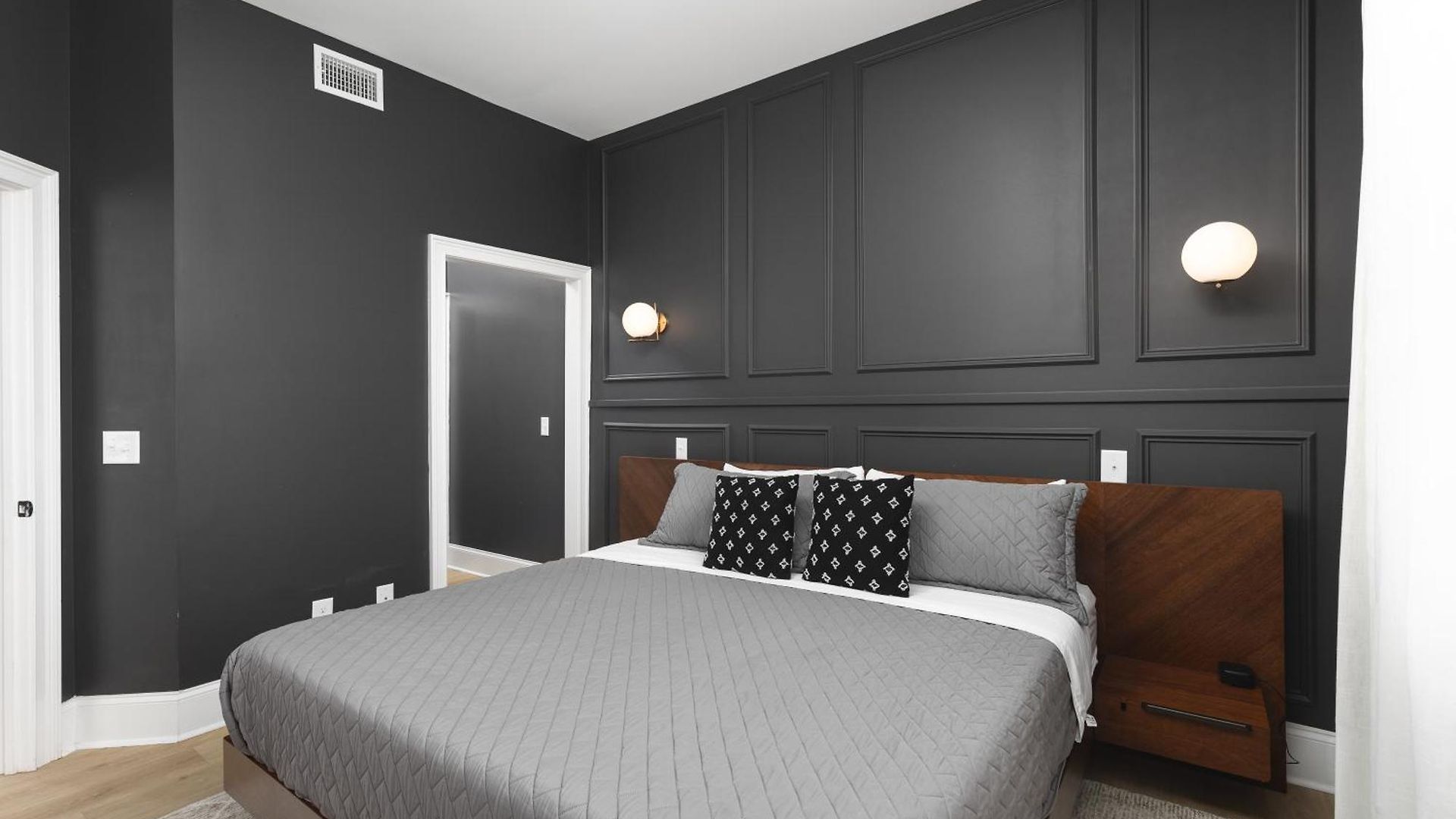 With Free Parking, 3 Mi Downtown & Stadium, By Coffee Nashville