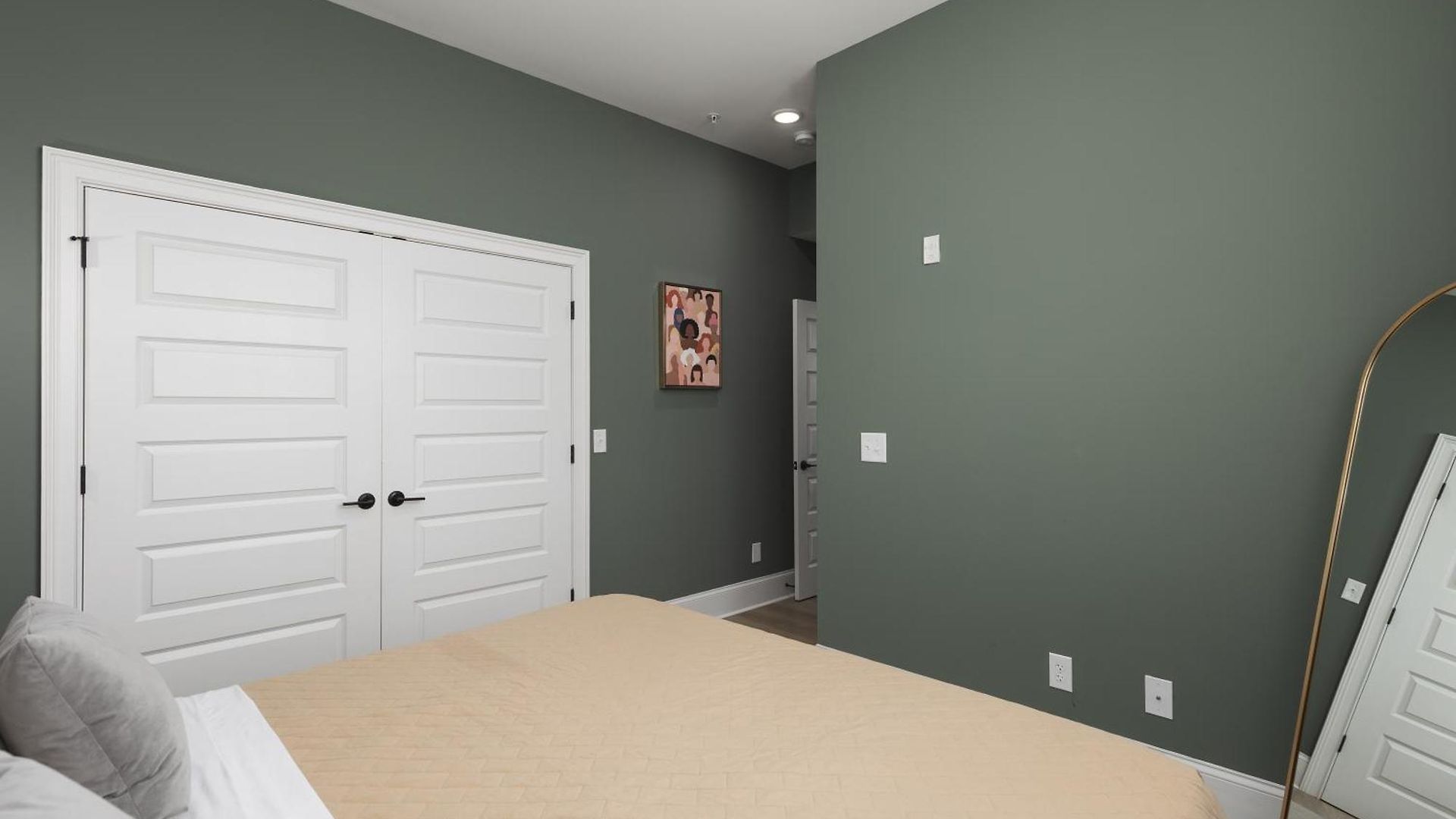 With Free Parking, 3 Miles Downtown, Near Restaurants